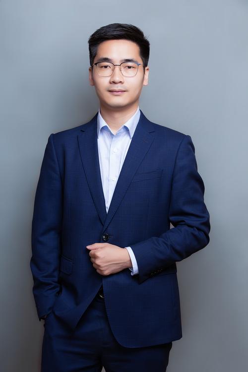 蒲元明 灯光与摄影艺术负责人